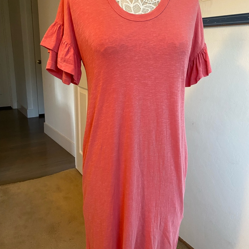 Sundry Coral dress, Medium